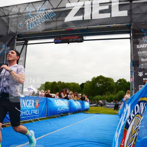 30.08.2026 - Elbe Triathlon Hamburg LAZAROV Photography http://msf.ph/oto/10079804 30.08.2026 10:57:06 Ziel 430 meine-sportfotos.de