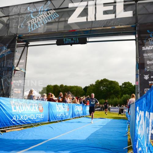 30.08.2026 - Elbe Triathlon Hamburg LAZAROV Photography http://msf.ph/oto/10079862 30.08.2026 10:59:14 Ziel 405, 418, 542 meine-sportfotos.de