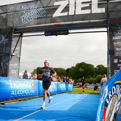 30.08.2026 - Elbe Triathlon Hamburg LAZAROV Photography http://msf.ph/oto/10079863 30.08.2026 10:59:16 Ziel 405, 418, 542 meine-sportfotos.de