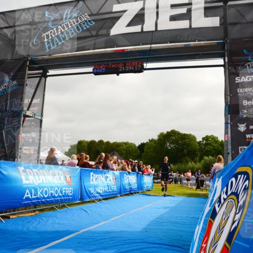 30.08.2026 - Elbe Triathlon Hamburg LAZAROV Photography http://msf.ph/oto/10079869 30.08.2026 10:59:17 Ziel 405, 418, 542 meine-sportfotos.de