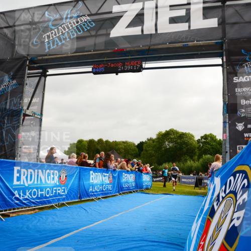 30.08.2026 - Elbe Triathlon Hamburg LAZAROV Photography http://msf.ph/oto/10079875 30.08.2026 10:59:20 Ziel 331, 418, 542 meine-sportfotos.de