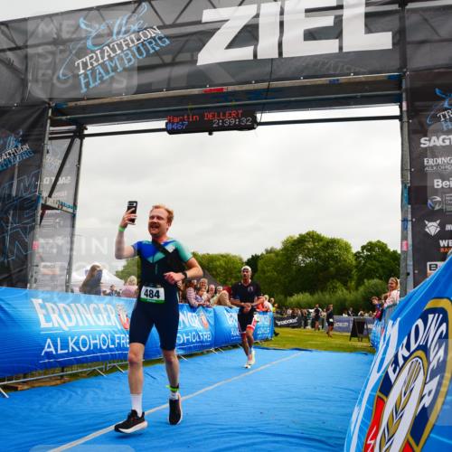 30.08.2026 - Elbe Triathlon Hamburg LAZAROV Photography http://msf.ph/oto/10079899 30.08.2026 10:59:36 Ziel 462, 484 meine-sportfotos.de