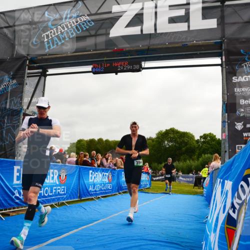 30.08.2026 - Elbe Triathlon Hamburg LAZAROV Photography http://msf.ph/oto/10079910 30.08.2026 10:59:49 Ziel 394, 634, 761 meine-sportfotos.de
