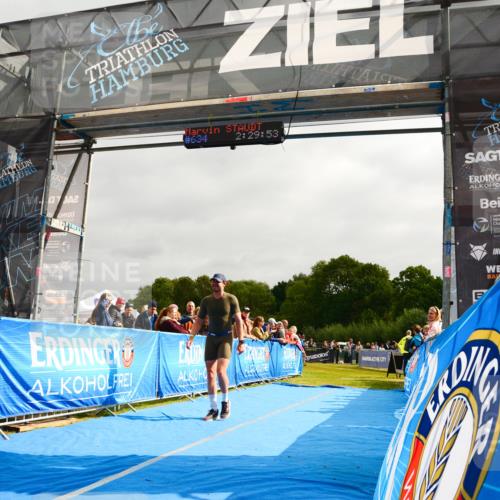 30.08.2026 - Elbe Triathlon Hamburg LAZAROV Photography http://msf.ph/oto/10079925 30.08.2026 11:00:05 Ziel 499 meine-sportfotos.de