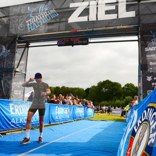 30.08.2026 - Elbe Triathlon Hamburg LAZAROV Photography http://msf.ph/oto/10079929 30.08.2026 11:00:07 Ziel 499 meine-sportfotos.de