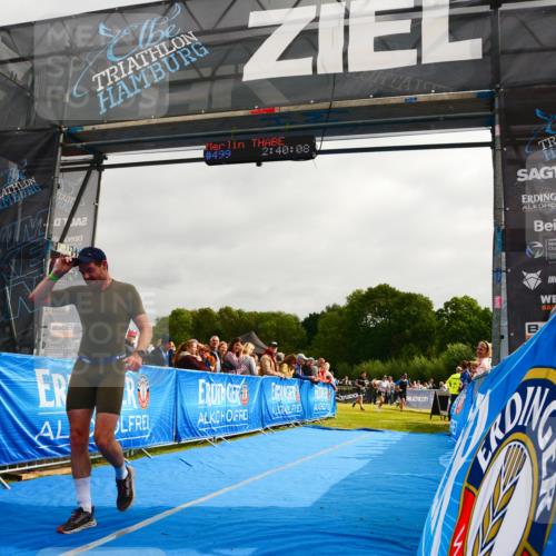 30.08.2026 - Elbe Triathlon Hamburg LAZAROV Photography http://msf.ph/oto/10079931 30.08.2026 11:00:08 Ziel 499 meine-sportfotos.de