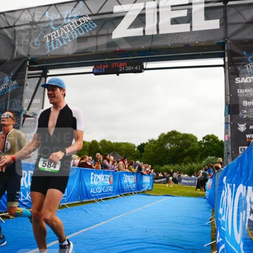 30.08.2026 - Elbe Triathlon Hamburg LAZAROV Photography http://msf.ph/oto/10079947 30.08.2026 11:00:44 Ziel 248, 584 meine-sportfotos.de