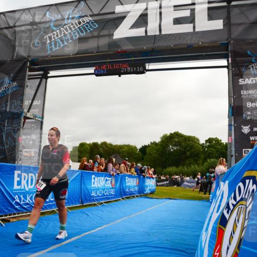 30.08.2026 - Elbe Triathlon Hamburg LAZAROV Photography http://msf.ph/oto/10079986 30.08.2026 11:01:18 Ziel 261, 391 meine-sportfotos.de
