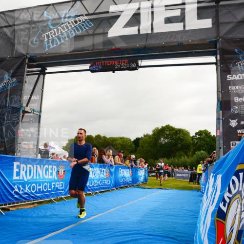 30.08.2026 - Elbe Triathlon Hamburg LAZAROV Photography http://msf.ph/oto/10080012 30.08.2026 11:02:31 Ziel 434, 529, 552, 597, 637, 739, 1116 meine-sportfotos.de