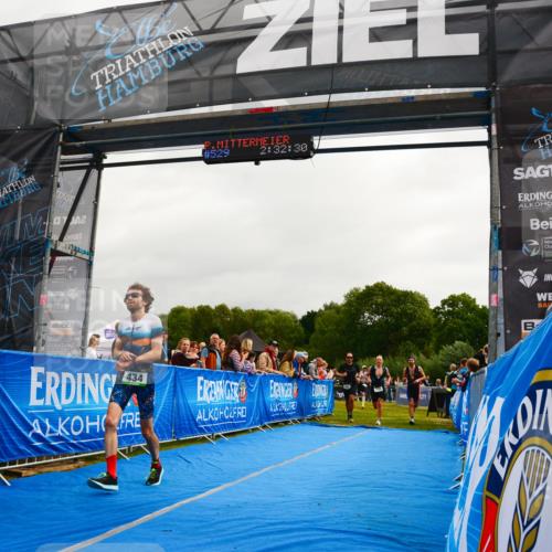 30.08.2026 - Elbe Triathlon Hamburg LAZAROV Photography http://msf.ph/oto/10080018 30.08.2026 11:02:35 Ziel 434, 552, 637, 739, 1116 meine-sportfotos.de