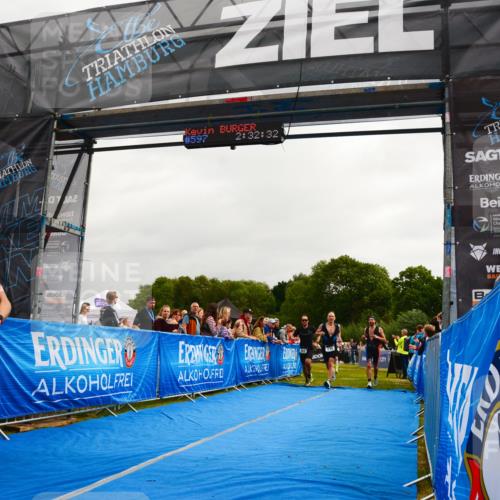 30.08.2026 - Elbe Triathlon Hamburg LAZAROV Photography http://msf.ph/oto/10080022 30.08.2026 11:02:35 Ziel 434, 552, 637, 739, 1116 meine-sportfotos.de