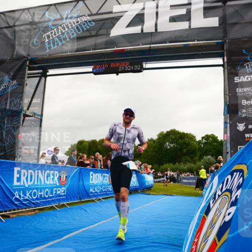 30.08.2026 - Elbe Triathlon Hamburg LAZAROV Photography http://msf.ph/oto/10080032 30.08.2026 11:02:40 Ziel 552, 637, 739, 1116 meine-sportfotos.de