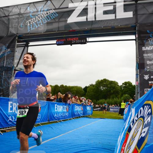 30.08.2026 - Elbe Triathlon Hamburg LAZAROV Photography http://msf.ph/oto/10080062 30.08.2026 11:03:42 Ziel 583 meine-sportfotos.de