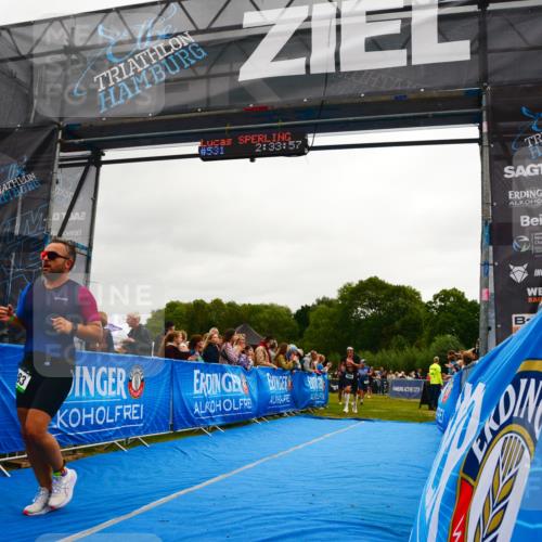30.08.2026 - Elbe Triathlon Hamburg LAZAROV Photography http://msf.ph/oto/10080074 30.08.2026 11:03:59 Ziel 449, 483, 531, 642, 658, 664, 1897 meine-sportfotos.de