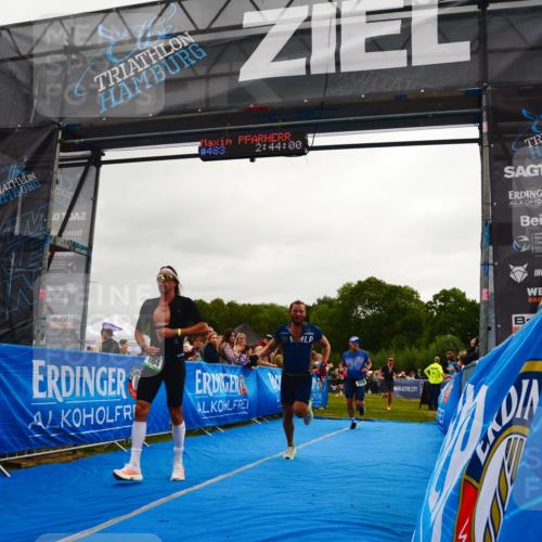 30.08.2026 - Elbe Triathlon Hamburg LAZAROV Photography http://msf.ph/oto/10080077 30.08.2026 11:04:03 Ziel 449, 642, 658, 664, 1897 meine-sportfotos.de