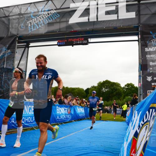 30.08.2026 - Elbe Triathlon Hamburg LAZAROV Photography http://msf.ph/oto/10080083 30.08.2026 11:04:04 Ziel 449, 642, 658, 664, 1897 meine-sportfotos.de
