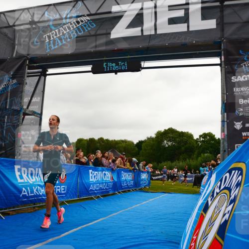 30.08.2026 - Elbe Triathlon Hamburg LAZAROV Photography http://msf.ph/oto/10080116 30.08.2026 11:05:02 Ziel 554, 1031 meine-sportfotos.de