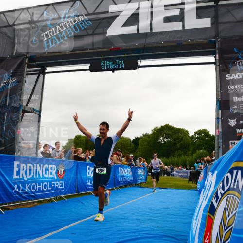 30.08.2026 - Elbe Triathlon Hamburg LAZAROV Photography http://msf.ph/oto/10080125 30.08.2026 11:05:15 Ziel 656, 698, 1008 meine-sportfotos.de