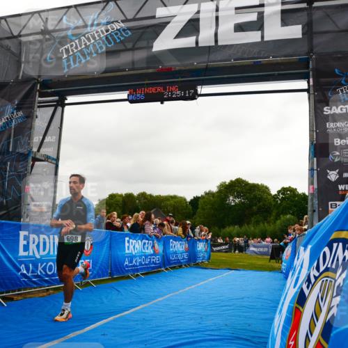 30.08.2026 - Elbe Triathlon Hamburg LAZAROV Photography http://msf.ph/oto/10080140 30.08.2026 11:05:19 Ziel 656, 698, 1008 meine-sportfotos.de