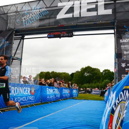 30.08.2026 - Elbe Triathlon Hamburg LAZAROV Photography http://msf.ph/oto/10080142 30.08.2026 11:05:19 Ziel 656, 698, 1008 meine-sportfotos.de