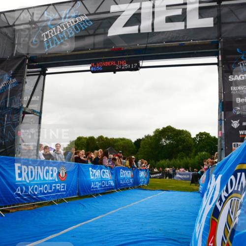30.08.2026 - Elbe Triathlon Hamburg LAZAROV Photography http://msf.ph/oto/10080143 30.08.2026 11:05:19 Ziel 656, 698, 1008 meine-sportfotos.de