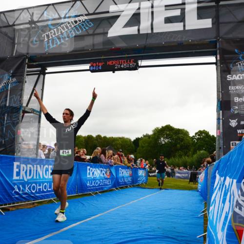 30.08.2026 - Elbe Triathlon Hamburg LAZAROV Photography http://msf.ph/oto/10080154 30.08.2026 11:05:56 Ziel 414, 431, 671, 779 meine-sportfotos.de