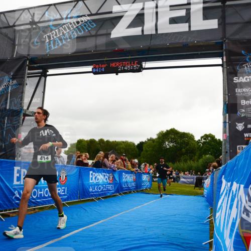 30.08.2026 - Elbe Triathlon Hamburg LAZAROV Photography http://msf.ph/oto/10080156 30.08.2026 11:05:56 Ziel 414, 431, 671, 779 meine-sportfotos.de