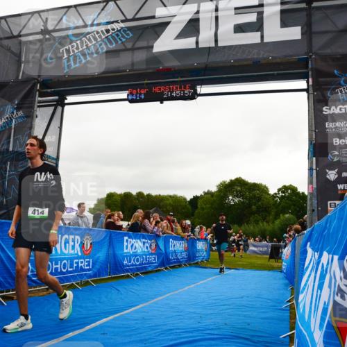 30.08.2026 - Elbe Triathlon Hamburg LAZAROV Photography http://msf.ph/oto/10080157 30.08.2026 11:05:56 Ziel 414, 431, 671, 779 meine-sportfotos.de