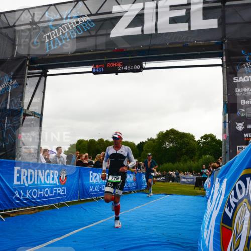 30.08.2026 - Elbe Triathlon Hamburg LAZAROV Photography http://msf.ph/oto/10080166 30.08.2026 11:06:03 Ziel 671, 779 meine-sportfotos.de