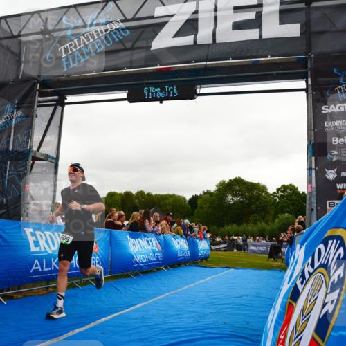 30.08.2026 - Elbe Triathlon Hamburg LAZAROV Photography http://msf.ph/oto/10080178 30.08.2026 11:06:16 Ziel 609 meine-sportfotos.de