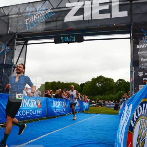 30.08.2026 - Elbe Triathlon Hamburg LAZAROV Photography http://msf.ph/oto/10080192 30.08.2026 11:06:32 Ziel 482, 628, 675, 1067 meine-sportfotos.de