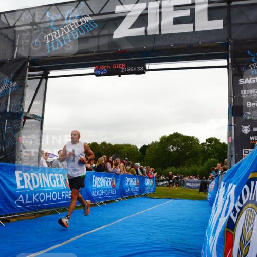 30.08.2026 - Elbe Triathlon Hamburg LAZAROV Photography http://msf.ph/oto/10080195 30.08.2026 11:06:33 Ziel 482, 628, 675, 1067 meine-sportfotos.de