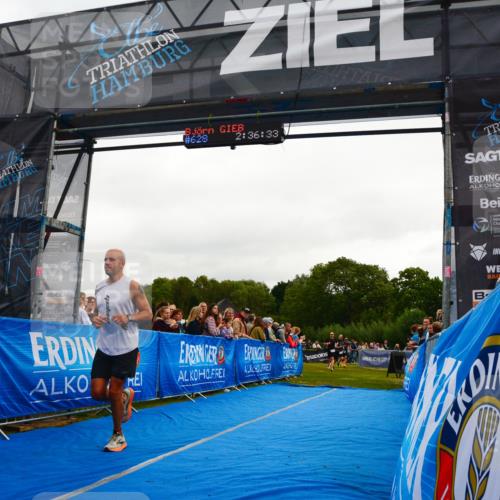 30.08.2026 - Elbe Triathlon Hamburg LAZAROV Photography http://msf.ph/oto/10080196 30.08.2026 11:06:33 Ziel 482, 628, 675, 1067 meine-sportfotos.de