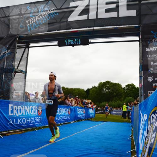 30.08.2026 - Elbe Triathlon Hamburg LAZAROV Photography http://msf.ph/oto/10080217 30.08.2026 11:07:19 Ziel 488, 1024 meine-sportfotos.de