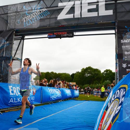 30.08.2026 - Elbe Triathlon Hamburg LAZAROV Photography http://msf.ph/oto/10080225 30.08.2026 11:07:23 Ziel 488, 495, 1024 meine-sportfotos.de