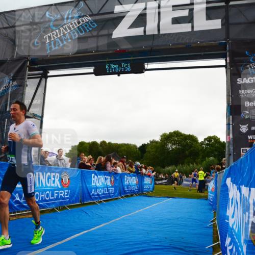 30.08.2026 - Elbe Triathlon Hamburg LAZAROV Photography http://msf.ph/oto/10080239 30.08.2026 11:07:36 Ziel 728 meine-sportfotos.de