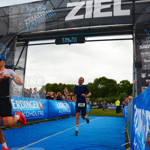30.08.2026 - Elbe Triathlon Hamburg LAZAROV Photography http://msf.ph/oto/10080244 30.08.2026 11:08:22 Ziel 506, 790 meine-sportfotos.de