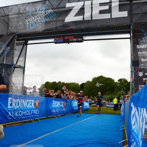 30.08.2026 - Elbe Triathlon Hamburg LAZAROV Photography http://msf.ph/oto/10080271 30.08.2026 11:08:54 Ziel 503, 555, 746, 1042 meine-sportfotos.de
