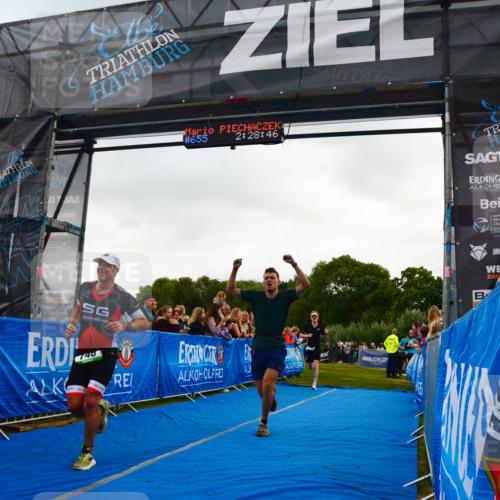 30.08.2026 - Elbe Triathlon Hamburg LAZAROV Photography http://msf.ph/oto/10080275 30.08.2026 11:08:56 Ziel 503, 555, 746, 1042 meine-sportfotos.de
