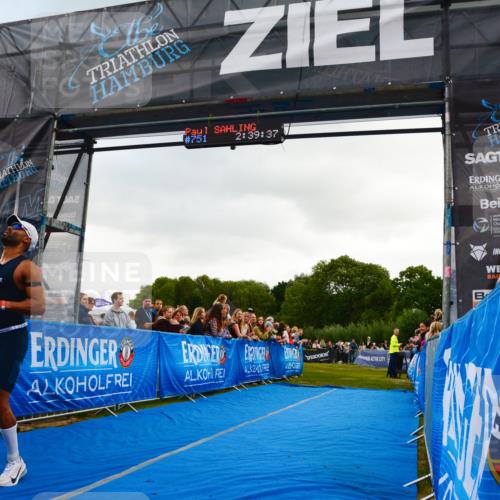 30.08.2026 - Elbe Triathlon Hamburg LAZAROV Photography http://msf.ph/oto/10080349 30.08.2026 11:09:46 Ziel 569, 1164 meine-sportfotos.de