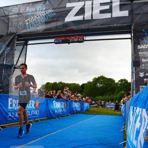 30.08.2026 - Elbe Triathlon Hamburg LAZAROV Photography http://msf.ph/oto/10080391 30.08.2026 11:10:44 Ziel 426, 513, 666, 678, 1045 meine-sportfotos.de