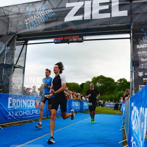 30.08.2026 - Elbe Triathlon Hamburg LAZAROV Photography http://msf.ph/oto/10080421 30.08.2026 11:11:18 Ziel 440, 665, 1010 meine-sportfotos.de