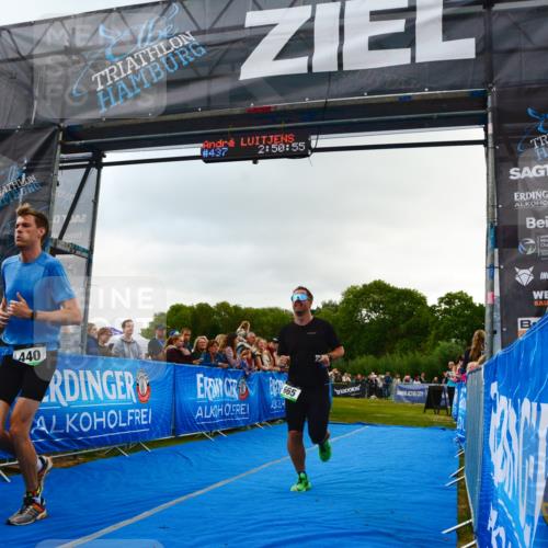 30.08.2026 - Elbe Triathlon Hamburg LAZAROV Photography http://msf.ph/oto/10080425 30.08.2026 11:11:19 Ziel 440, 665, 1010 meine-sportfotos.de
