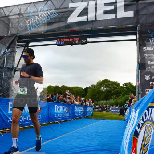 30.08.2026 - Elbe Triathlon Hamburg LAZAROV Photography http://msf.ph/oto/10080441 30.08.2026 11:11:56 Ziel 415, 558 meine-sportfotos.de
