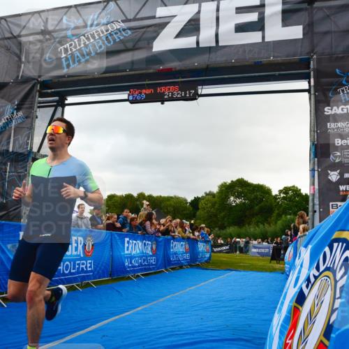 30.08.2026 - Elbe Triathlon Hamburg LAZAROV Photography http://msf.ph/oto/10080466 30.08.2026 11:12:20 Ziel 1039 meine-sportfotos.de