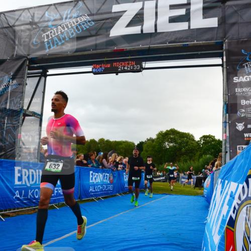 30.08.2026 - Elbe Triathlon Hamburg LAZAROV Photography http://msf.ph/oto/10080478 30.08.2026 11:12:38 Ziel 410, 612, 632, 722 meine-sportfotos.de