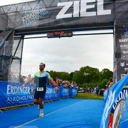 30.08.2026 - Elbe Triathlon Hamburg LAZAROV Photography http://msf.ph/oto/10080490 30.08.2026 11:12:42 Ziel 410, 612, 722, 1093 meine-sportfotos.de