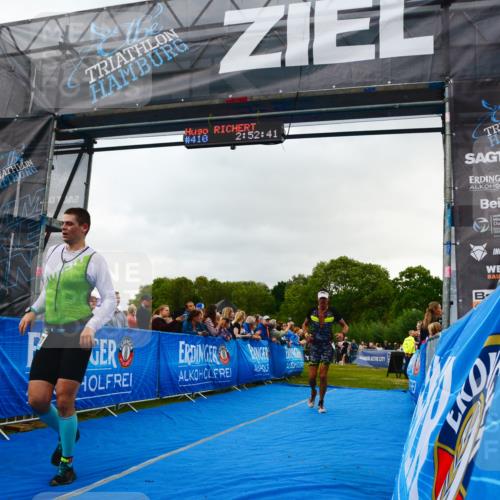 30.08.2026 - Elbe Triathlon Hamburg LAZAROV Photography http://msf.ph/oto/10080507 30.08.2026 11:12:53 Ziel 773, 1085, 1093, 1097 meine-sportfotos.de