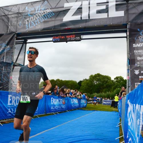 30.08.2026 - Elbe Triathlon Hamburg LAZAROV Photography http://msf.ph/oto/10080555 30.08.2026 11:13:13 Ziel 611, 651, 1197 meine-sportfotos.de