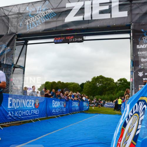 30.08.2026 - Elbe Triathlon Hamburg LAZAROV Photography http://msf.ph/oto/10080569 30.08.2026 11:13:23 Ziel 560, 611, 620, 750 meine-sportfotos.de